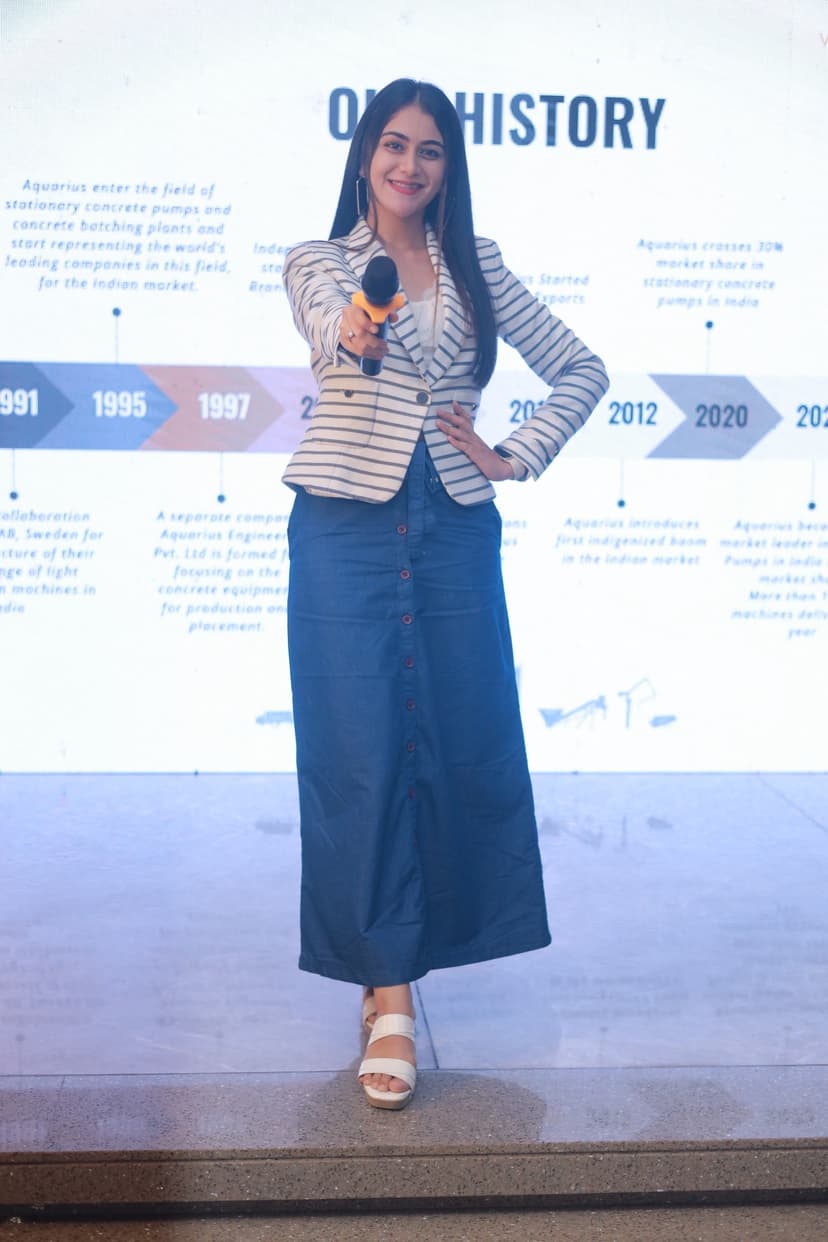 Corporate Presenter